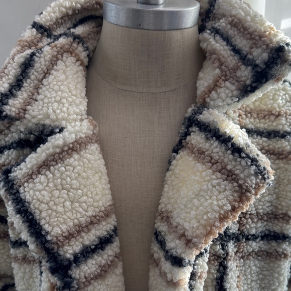 Stoosh Plaid Teddy Jacket in Cream and Black - Picture 2 of 5